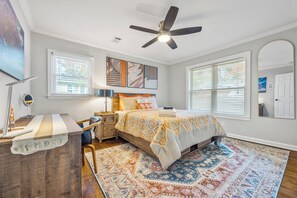3 bedrooms, desk, iron/ironing board, WiFi