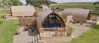 Cabin With Garden, Lake Views, No Deposit