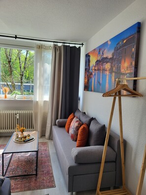 Smart TV - Charming & cozy apartment in Wuppertal incl. tea & coffee (Wuppertal)