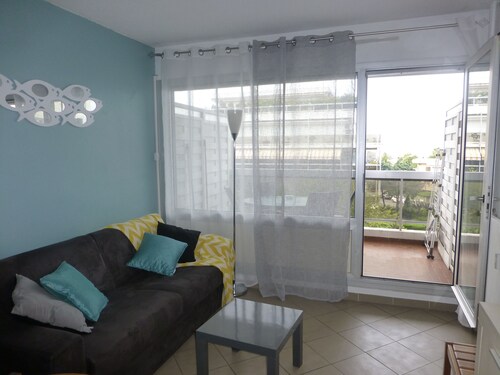 Studio with swimming pool very close to beaches and shops