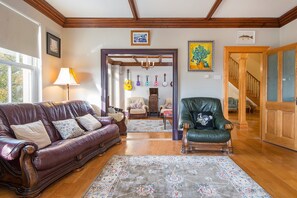 House | Living room - Holiday Home in Llangunnor With Pool, No Deposit (Carmarthen)