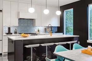 House, 4 Bedrooms, Non Smoking, Pets Allowed | Private kitchen | Full-size fridge, microwave, oven, stovetop