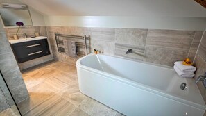 Apartment | Bilik Mandi | Pengering rambut