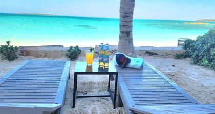 Charming 1-bedroom Beachfront condo in serene Steventon
