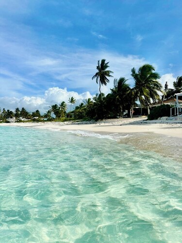 Beachfront Luxury Suite