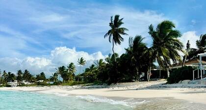 Beachfront Luxury Suite