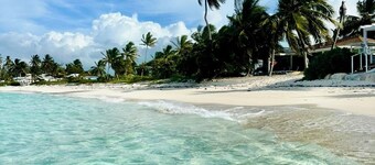 Beachfront Luxury Suite