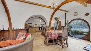 Chalet | Living room - Retreat in Suffolk's Woodland Countryside (Bury St Edmunds)