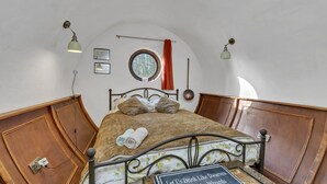 Chalet | 2 bedrooms - Retreat in Suffolk's Woodland Countryside (Bury St Edmunds)