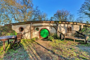 Unclassified image, 2 of 30, button - Retreat in Suffolk's Woodland Countryside (Bury St Edmunds)
