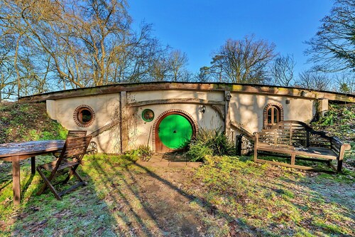 Retreat in Suffolk's Woodland Countryside