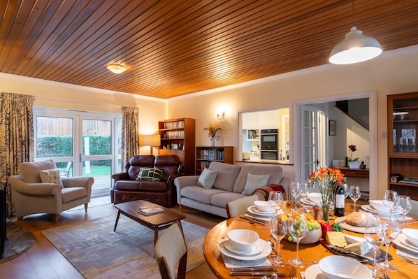 Living room - Cottage in Cornwall Near Sandy Beach (Wadebridge)