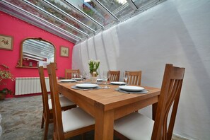 Cottage | Dining - Pet-friendly Coastal Cottage Near Beach, No Deposit (Torpoint)