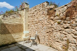Cottage | Balcony