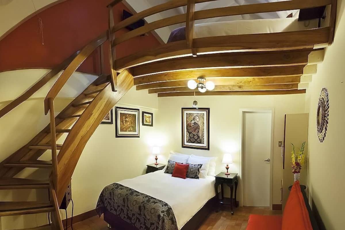 Superior Double Room, City View | Hypo-allergenic bedding, soundproofing, free WiFi, bed sheets
