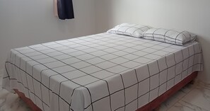 5 quartos, ferros/tábuas de passar roupa, Wi-Fi de cortesia