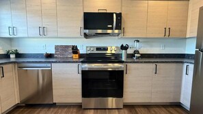 Microwave, oven, stovetop, dishwasher