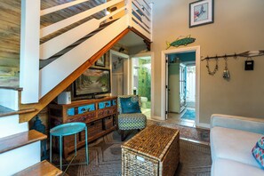 TV - Margaretaville (Key West)