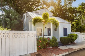 Exterior - Margaretaville (Key West)