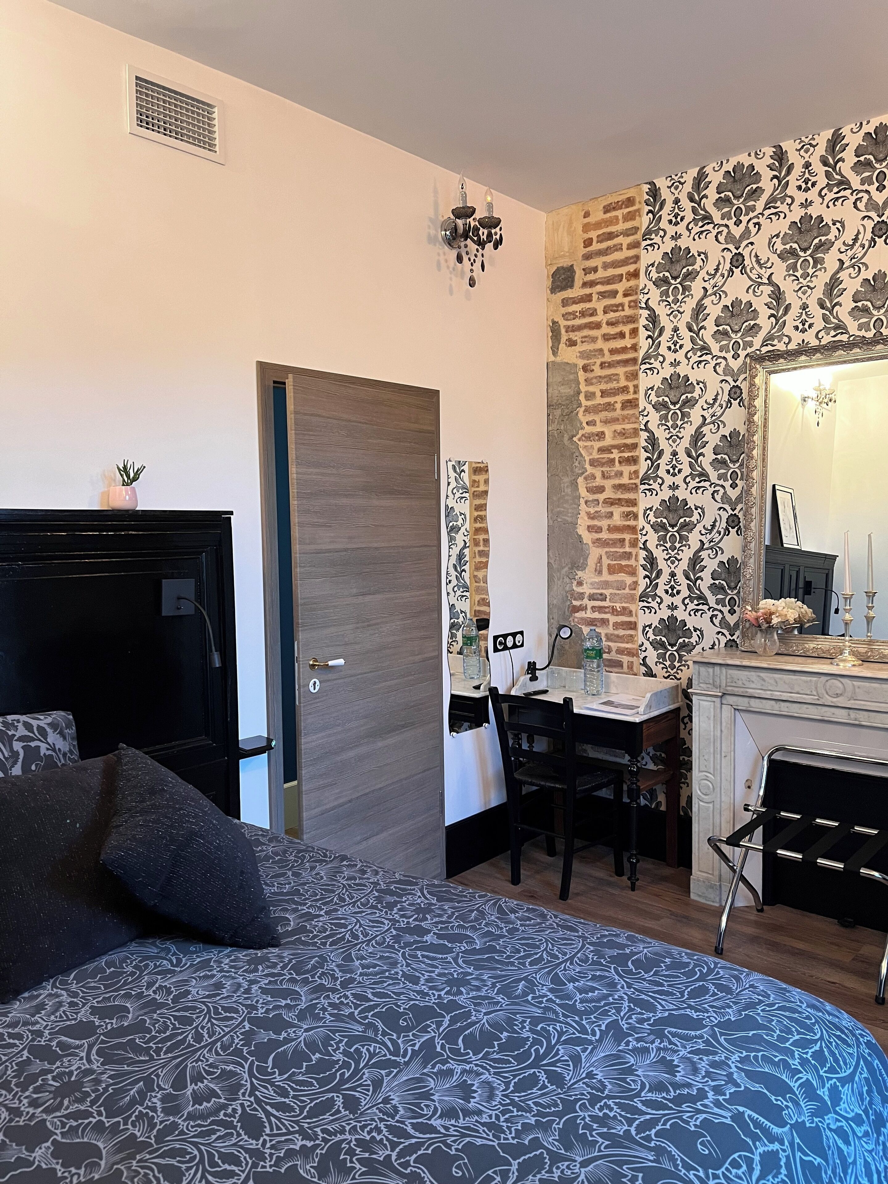 4 間睡房、書桌、可攜式嬰兒床、免費 Wi-Fi