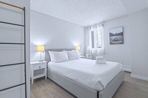 2 bedrooms, desk, free WiFi, bed sheets
