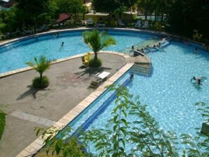 标准公寓 | 泳池