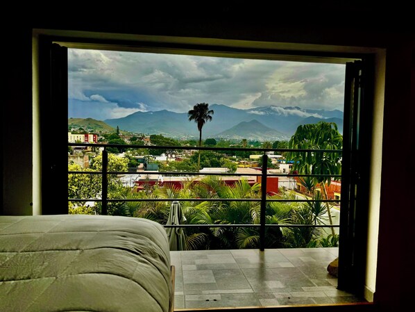 1 slaapkamer, een strijkplank/strijkijzer, wifi, beddengoed