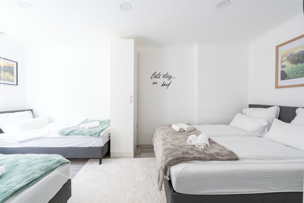 1 bedroom, in-room safe, desk, iron/ironing board - Stylish oasis of well-being in the heart of the city (Kaltenleutgeben)
