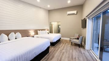 1 habitación, tabla de planchar con plancha, internet y ropa de cama