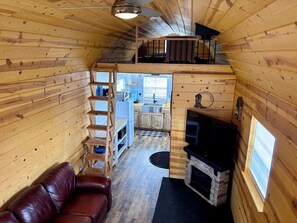 Una Smart TV, libros