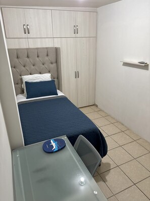 3 bedrooms, desk, iron/ironing board, WiFi - Beautiful full house with 3 bedrooms and 2 bathrooms! - We issue invoice. (Hermosillo)