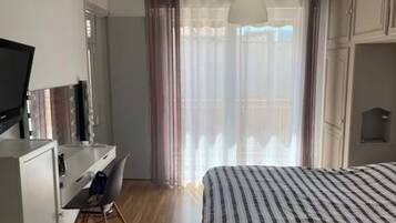 1 chambre, fer et planche Ă repasser, Wi-Fi, draps fournis