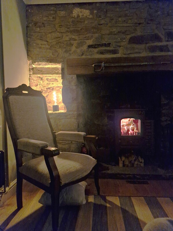 Interior - A Forest Cottage at the centre of woodlands bike trails and much more. (Bream)