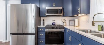 Cozy Nest ~ 3.5BR & 2Bath Home ~ Manchester CT