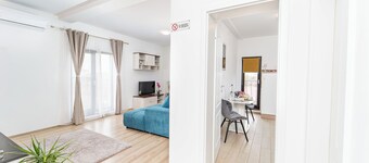 Cozy 1-bedroom apartment with AC, WiFi in charming Giroc
Apartament Maria