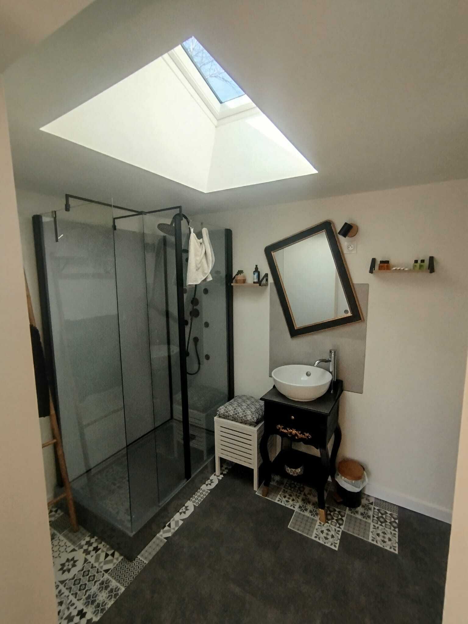 Douche, papier toilette