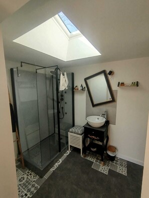 Douche, papier toilette