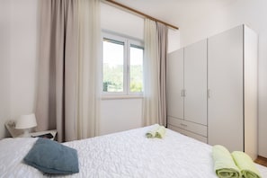 Apartment, Balcony, Sea View | Individually decorated, individually furnished, desk, laptop workspace - Apartments Doko Zaton Bay (Zaton)