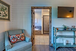 Smart TV, chimenea, videojuegos y tenis de mesa