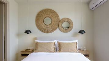 4 chambres, bureau, fer et planche Ă repasser, lit parapluie