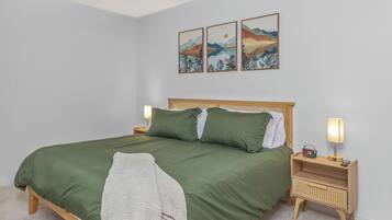 3 Schlafzimmer, Schreibtisch, BĂŒgeleisen/BĂŒgelbrett, Reisekinderbett