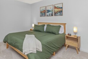 3 bedrooms, desk, iron/ironing board, travel cot