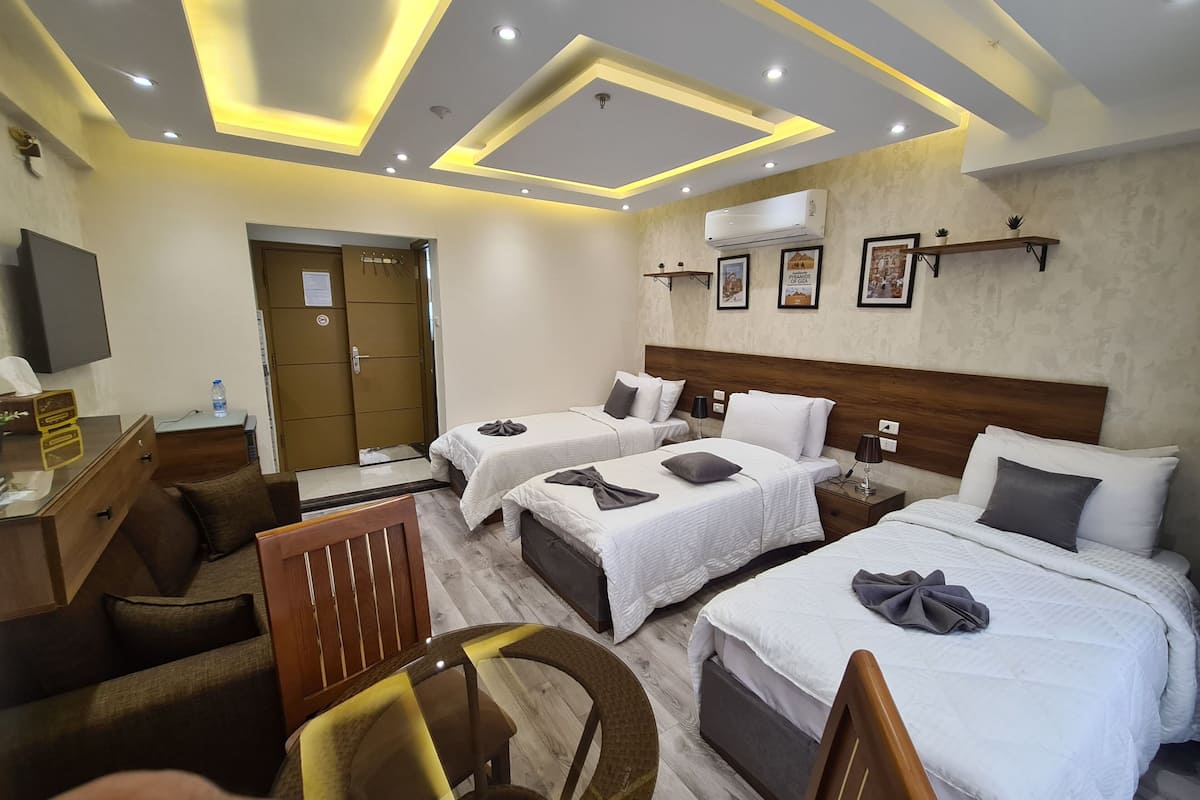 Superior Triple Room, City View