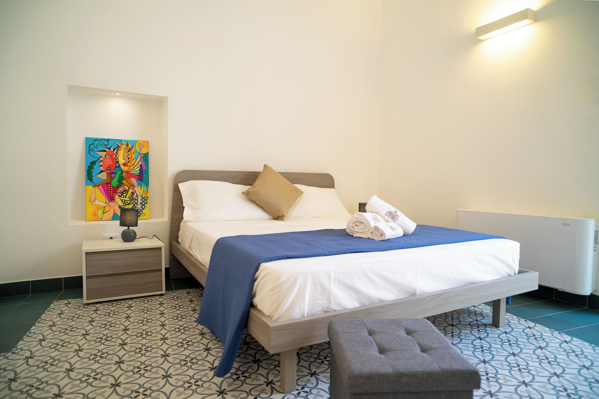 2 chambres, fer et planche à repasser, Wi-Fi, draps fournis