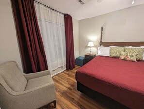 3 bedrooms, desk, iron/ironing board, WiFi