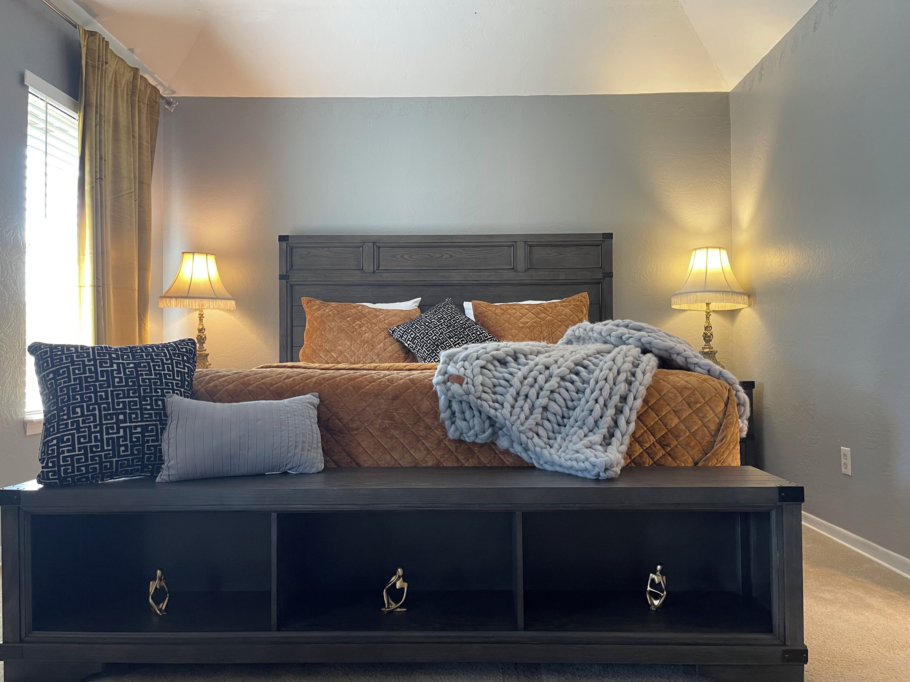 3 多间卧室、熨斗/熨衣板、WiFi、床单