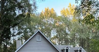 Senoia: Cozy Home Away From Home-Pet Friendly