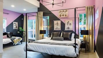 Ferienhaus, Mehrere Schlafzimmer, Terrasse, Poolblick | 8 Schlafzimmer, Schreibtisch, laptopgeeigneter Arbeitsplatz