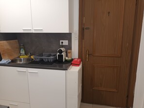 Interior - -> Ideal for workers or travellers up to 6p (Mulhouse)