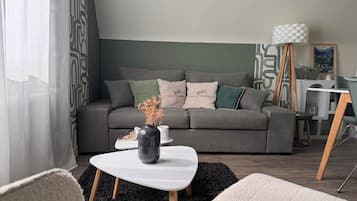 Fernseher, Videospiele, DVD-Player, Stereoanlage